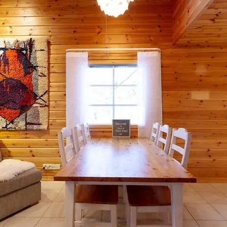 Hanhi Chalet Rovaniemi
